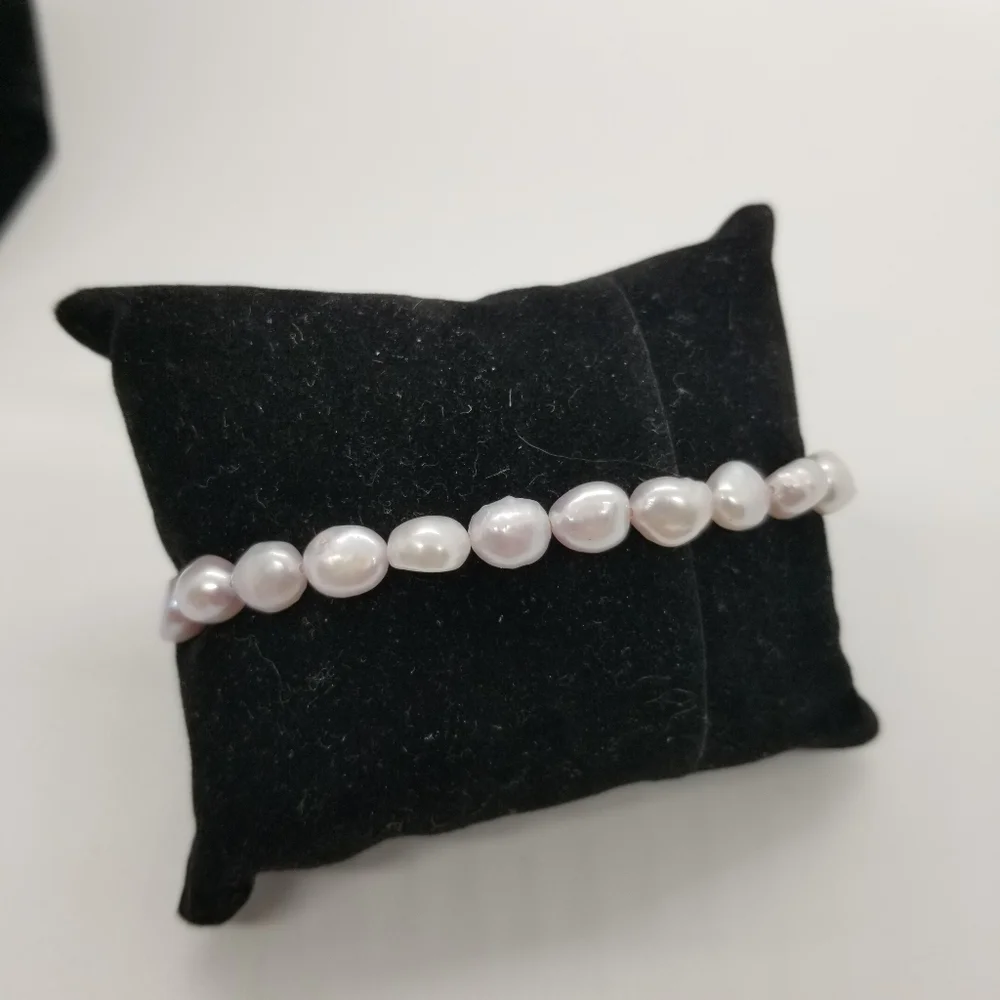 N/A stretch bracelet